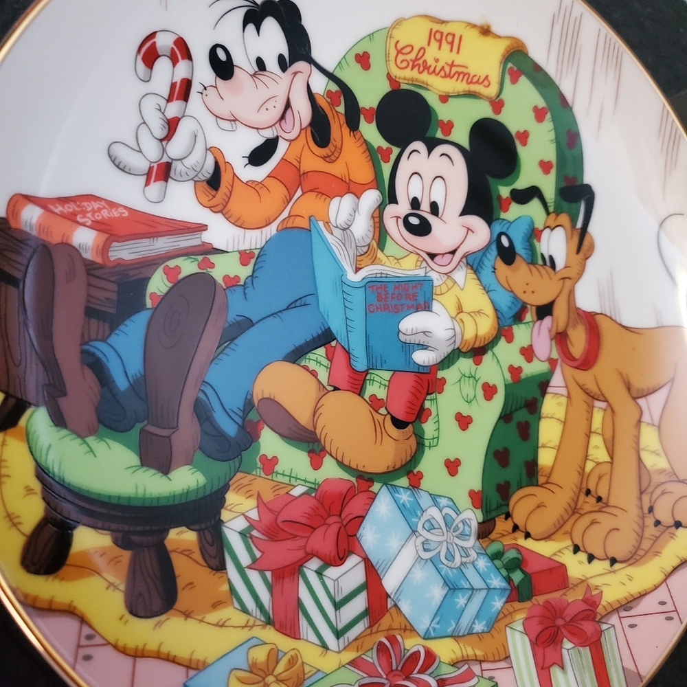 Disney  collectors plate.